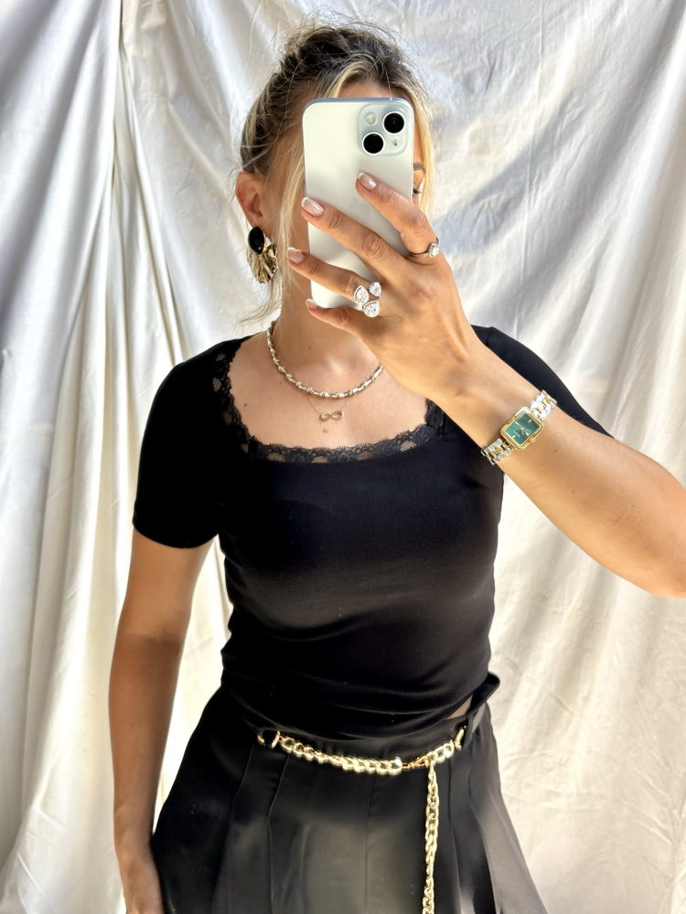 Dantelli kare yaka pamuklu kısa kol basic body