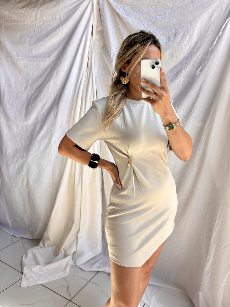 Taş rengi Broşlu mini elbise