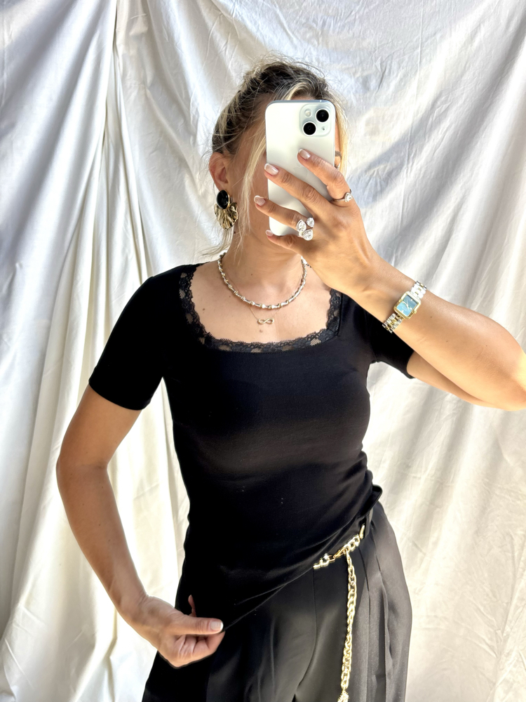 Dantelli kare yaka pamuklu kısa kol basic body