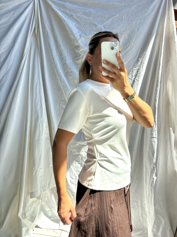Yanları büzgülü modal body