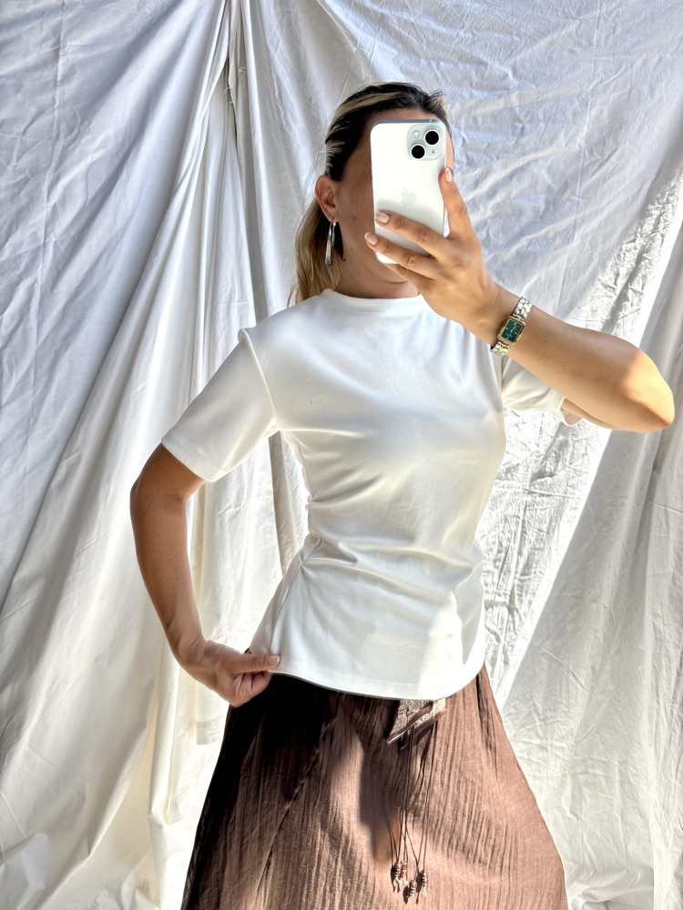 Yanları büzgülü modal body