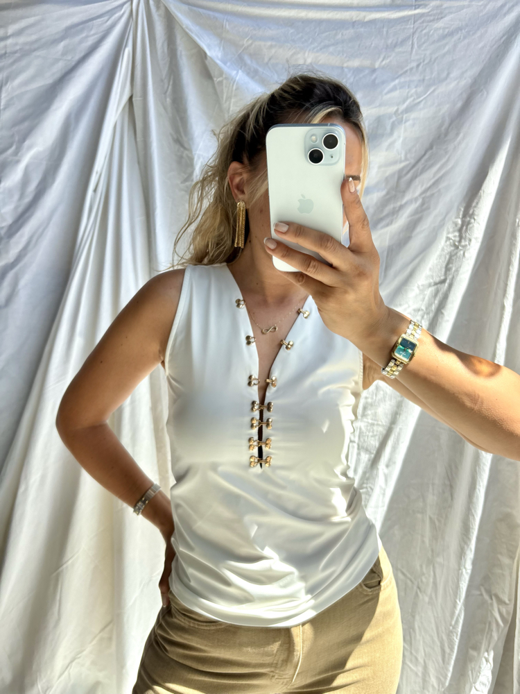 Kopçalı beyaz bodysuit