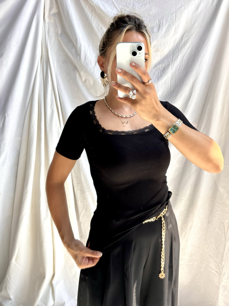 Dantelli kare yaka pamuklu kısa kol basic body