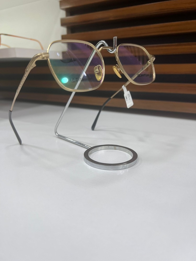 Loop Gözlük Sunum Standı