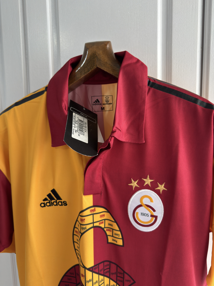 Galatasaray 2004-2005 100. Yıl Forma