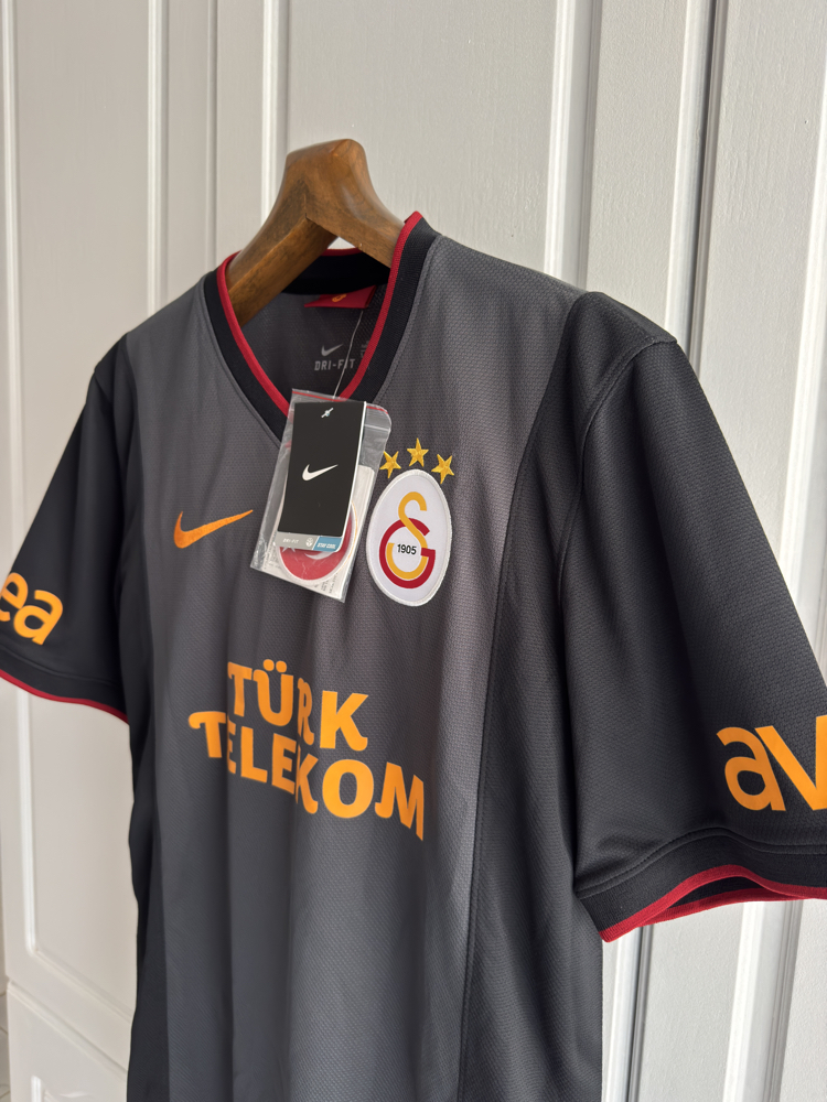 Galatasaray 2013-2014 Nike Etiketli Forma 