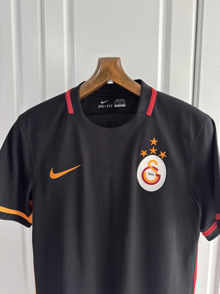 Galatasaray 2015-2016 Nike Forma