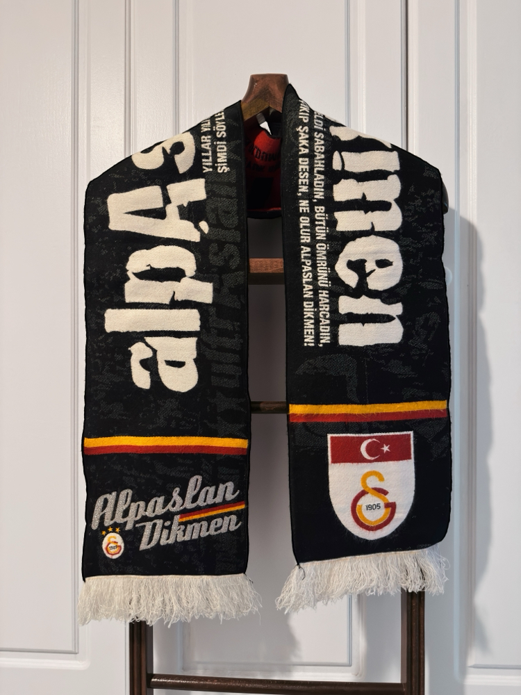 Galatasaray Alparslan Dikmen Hatıra Atkı 