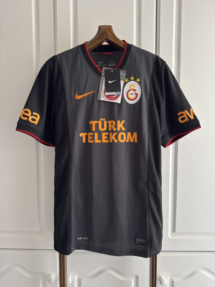 Galatasaray 2013-2014 Nike Etiketli Forma 