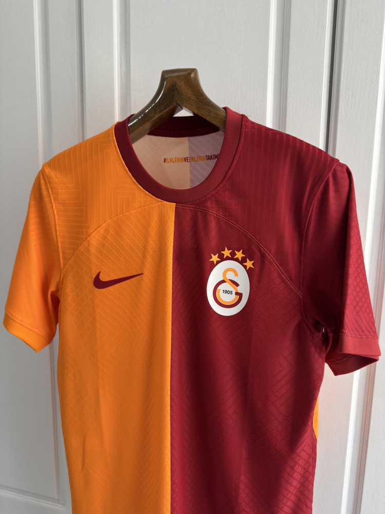 Galatasaray 2023-2024 Profesyonel Forma