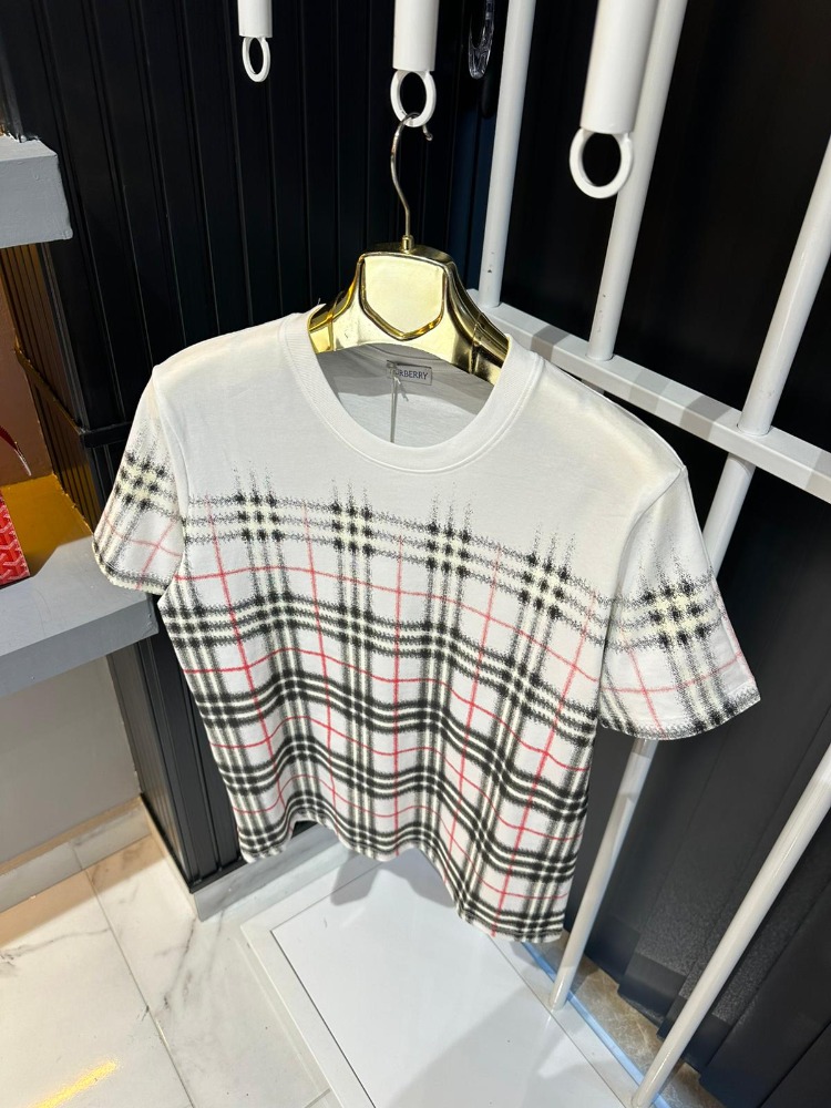 Burberry Beyaz Tişört