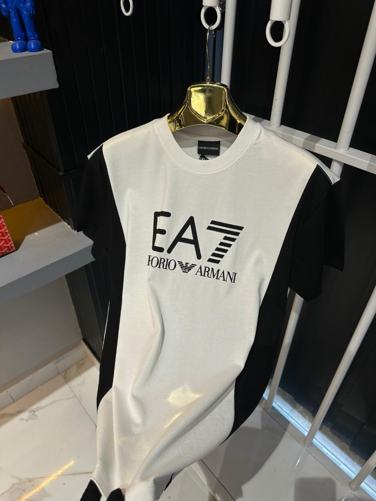 EA7 Beyaz Tişört