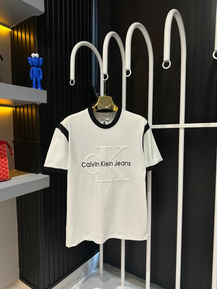 Calvin Klein Beyaz Tişört