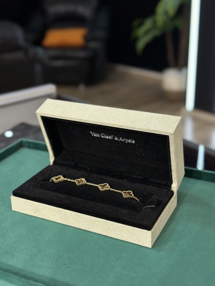 Van Cleef Çelik Bileklik