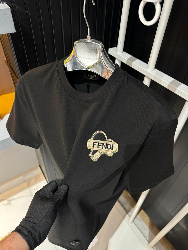 Fendi Siyah Tişört