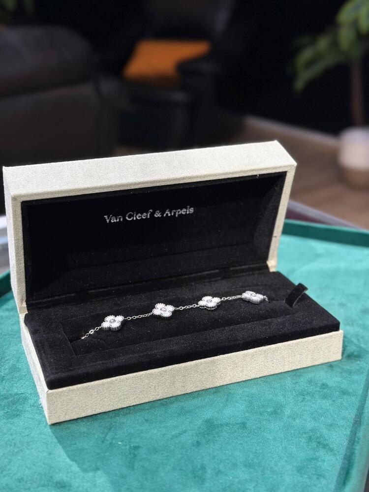 Van Cleef Çelik Bileklik