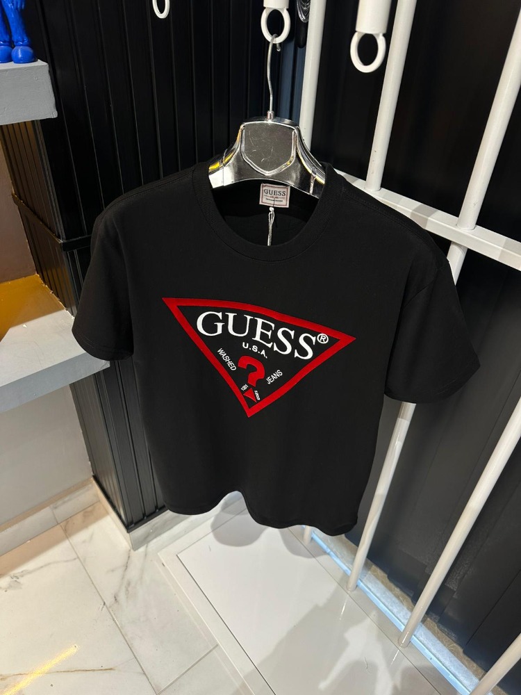 GUESS Siyah Tişört