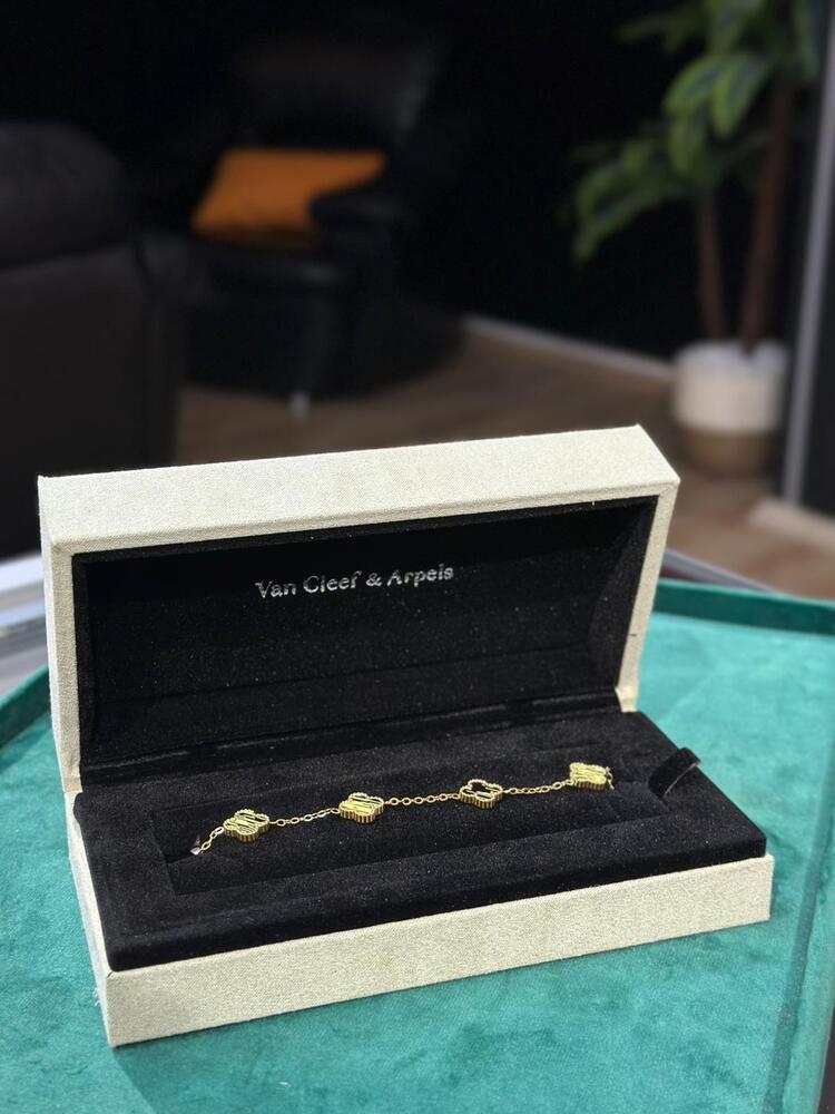 Van Cleef Çelik Bileklik