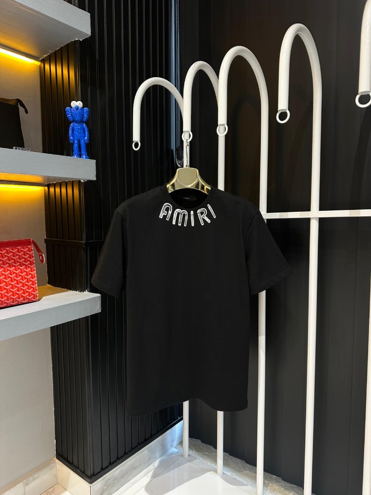 Amiri Siyah Sırt Baskı Detaylı Tişört