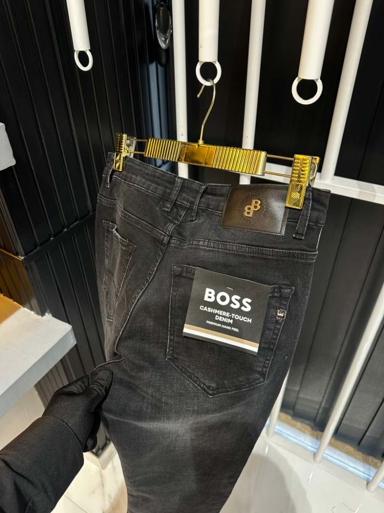 Boss Füme Jean