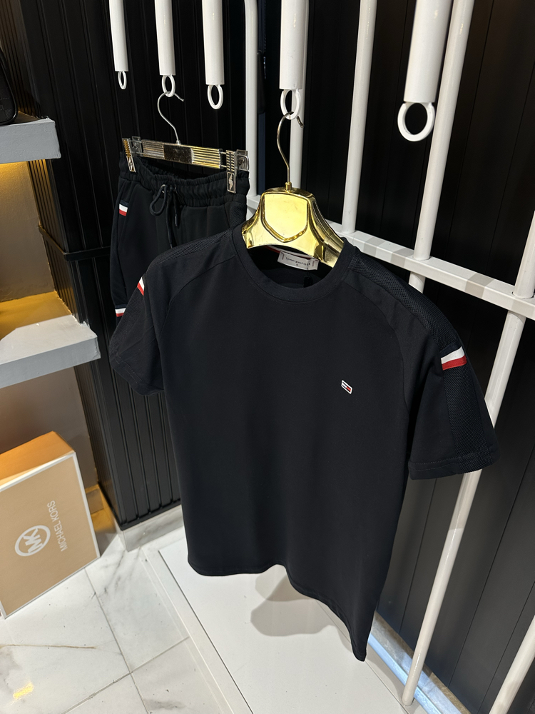 Tommy Lacivert Şortlu Takım 