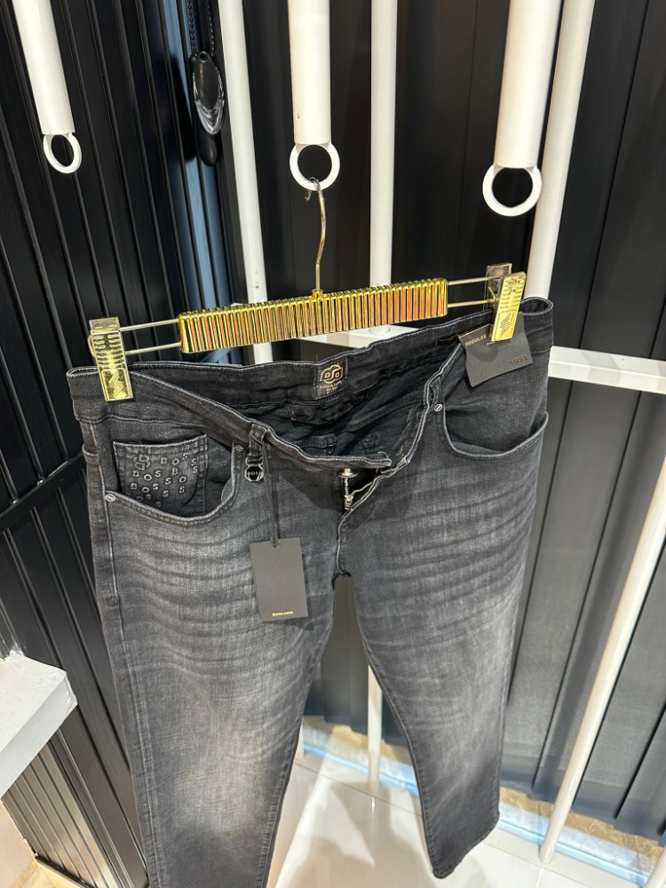 Boss Füme Jean
