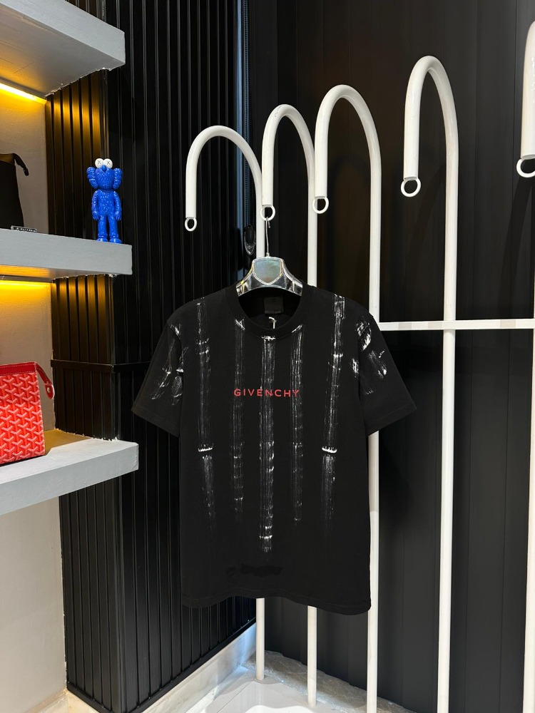 Givency Siyah Baskılı Tişört