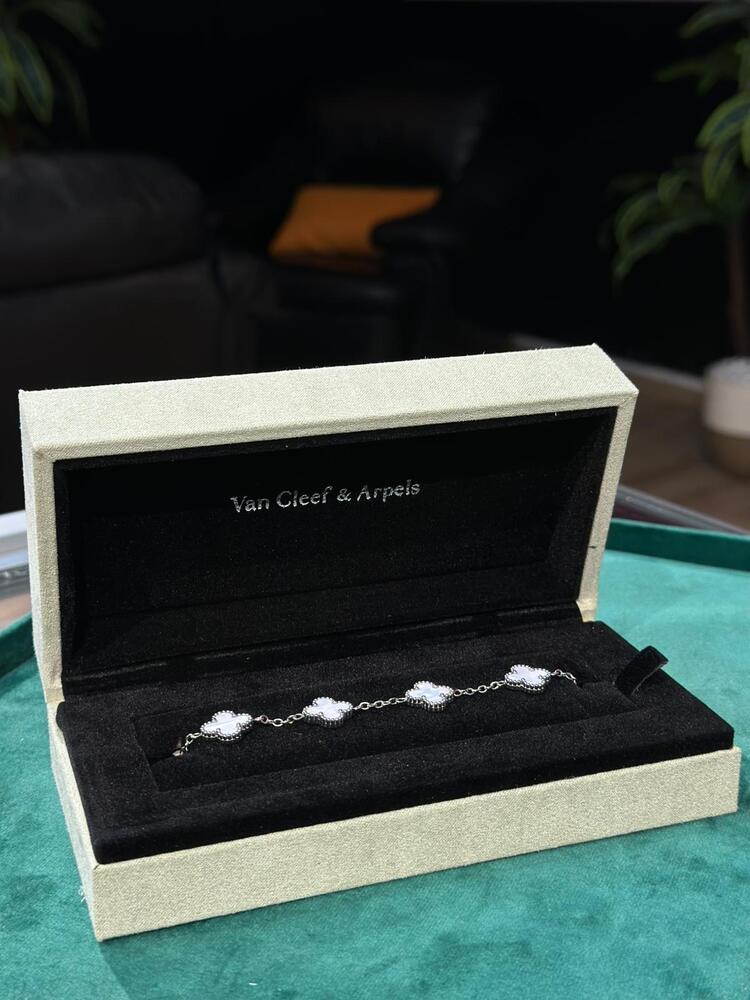 Van Cleef Çelik Bileklik
