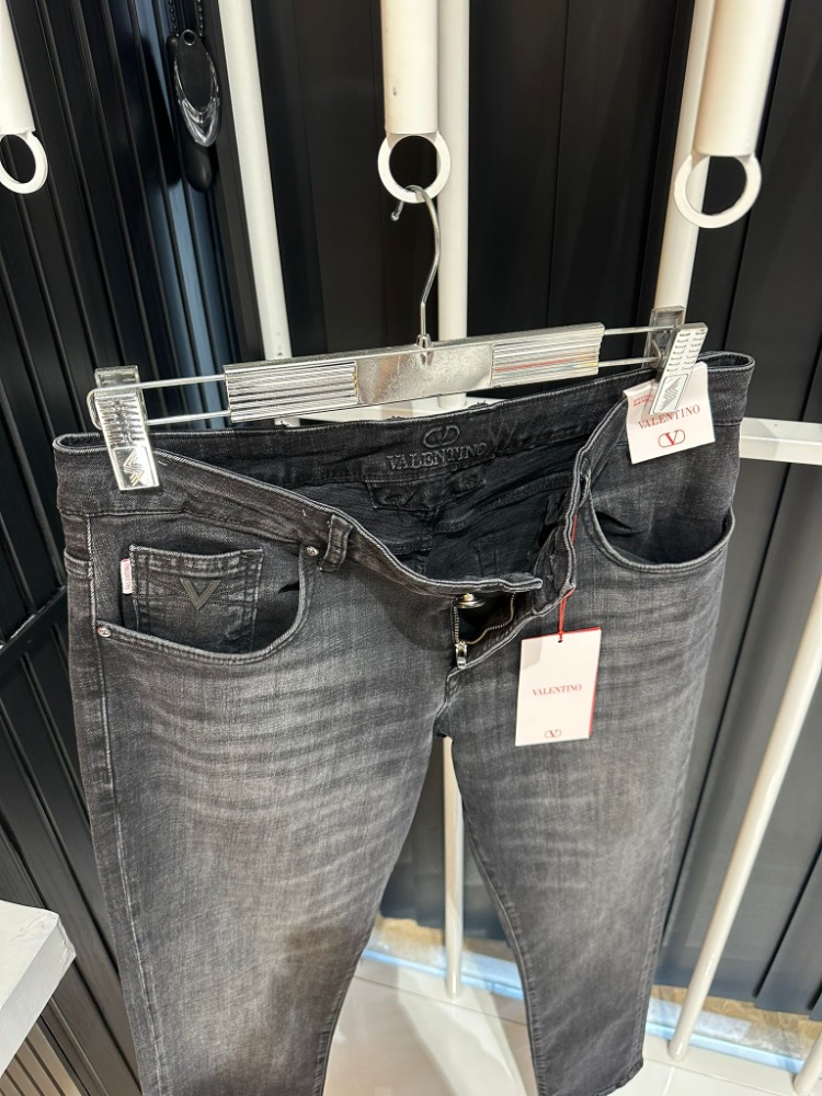 Valentino Füme Jean