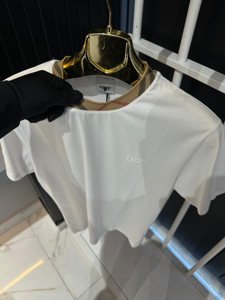 Burberry Beyaz Tişört