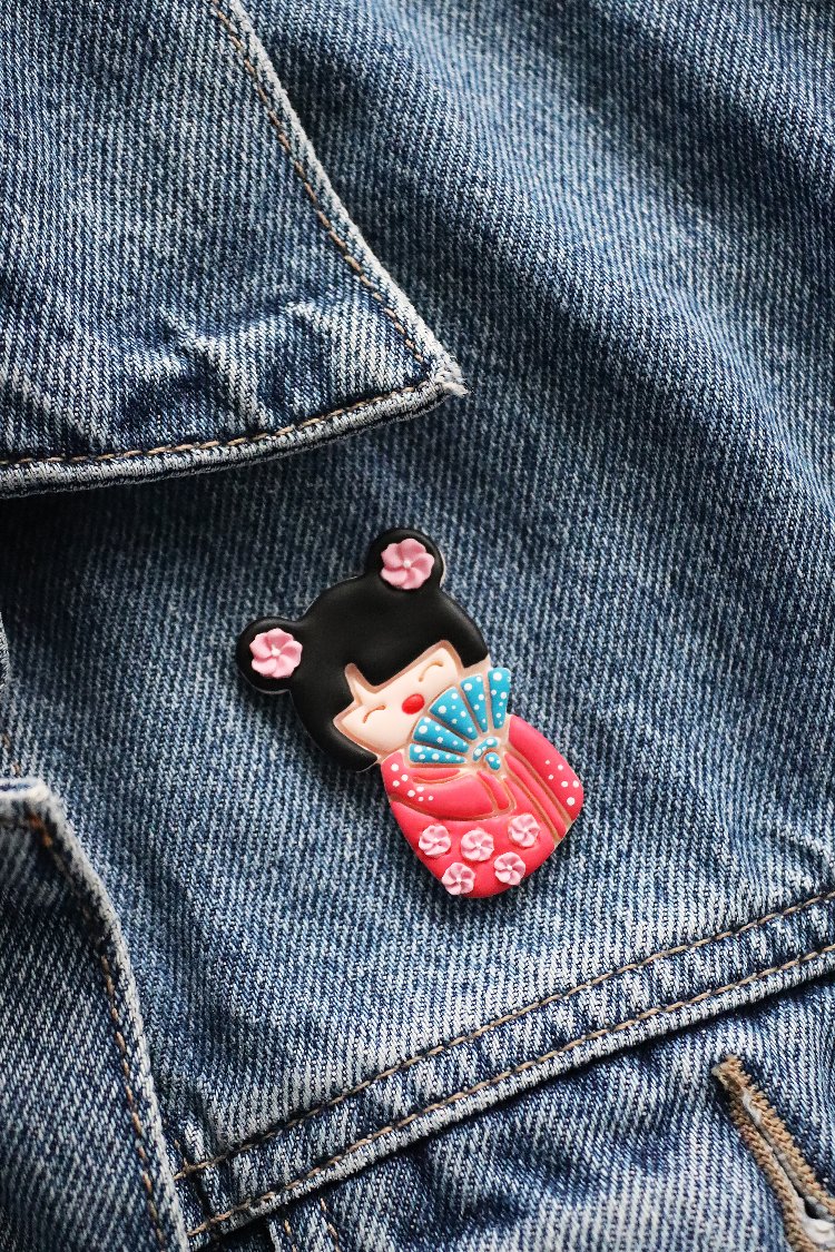 Kokeshi - Broş