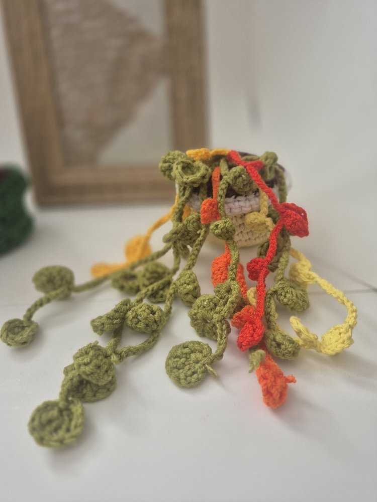 Amigurumi mini sarkan çiçek 