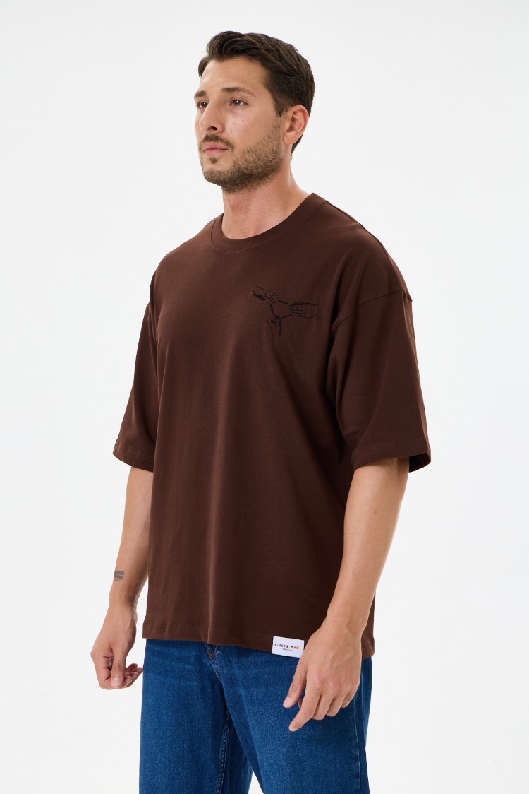Nakış Detaylı Oversize Tişört Kahverengi RPS (Unisex)