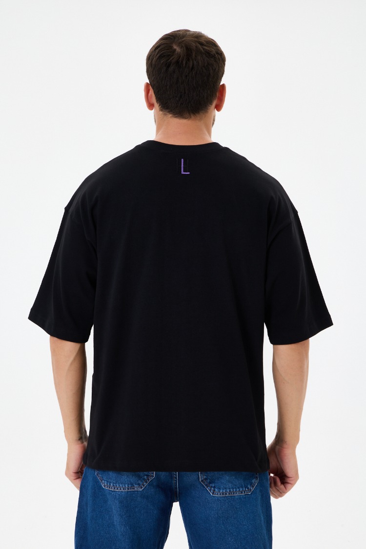 Nakış Detaylı Oversize Tişört Siyah MM (Unisex)