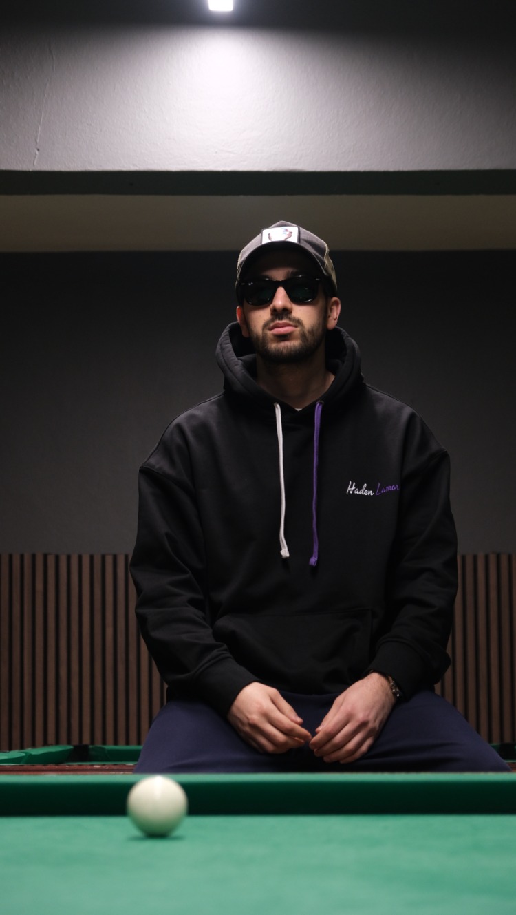 LOOSE FİT NAKIŞLI HOODİE