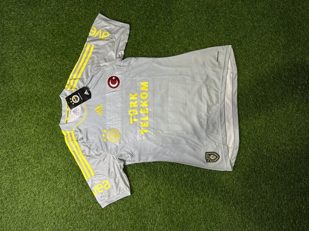 Orijinal 13/14 Sezonu Volkan Demirel Etiketli M-L beden