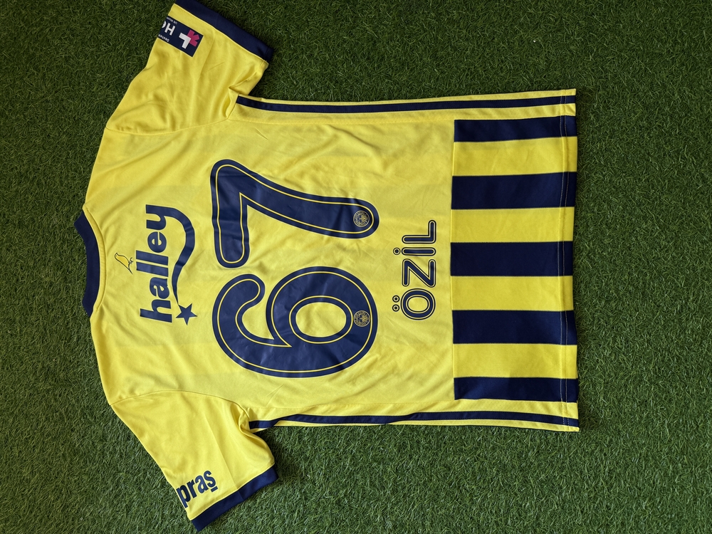 Orijinal 20/21 Sezonu Mesut Özil Fenerbahçe Forması. S beden