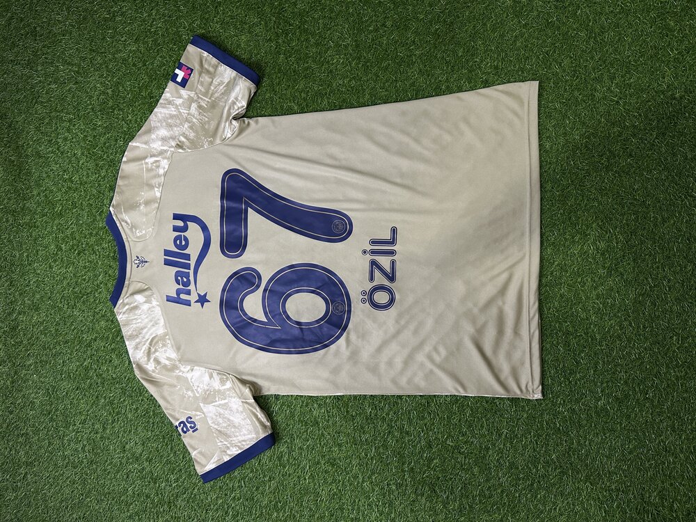 Orijinal 20/21 Sezonu Mesut Özil M beden