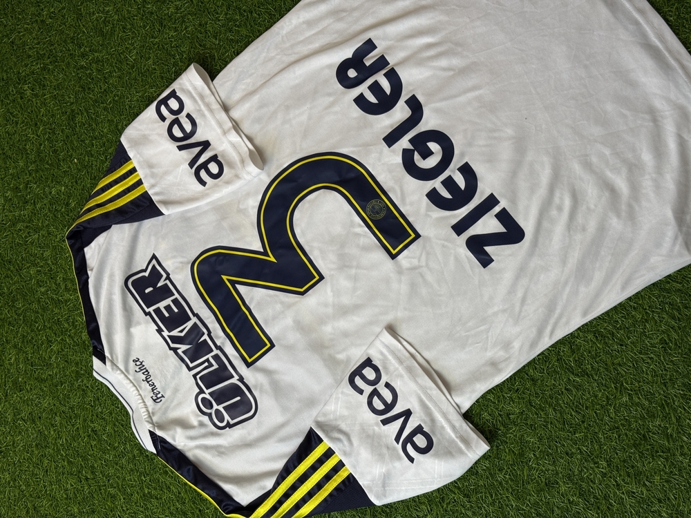 Orijinal 12/13 Sezonu Reto Ziegler Fenerbahçe Forması L beden