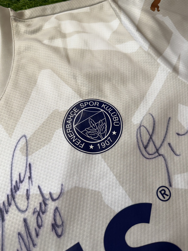 Orijinal 21/22 Sezonu Islak İmzalı Fenerbahçe Forması L beden