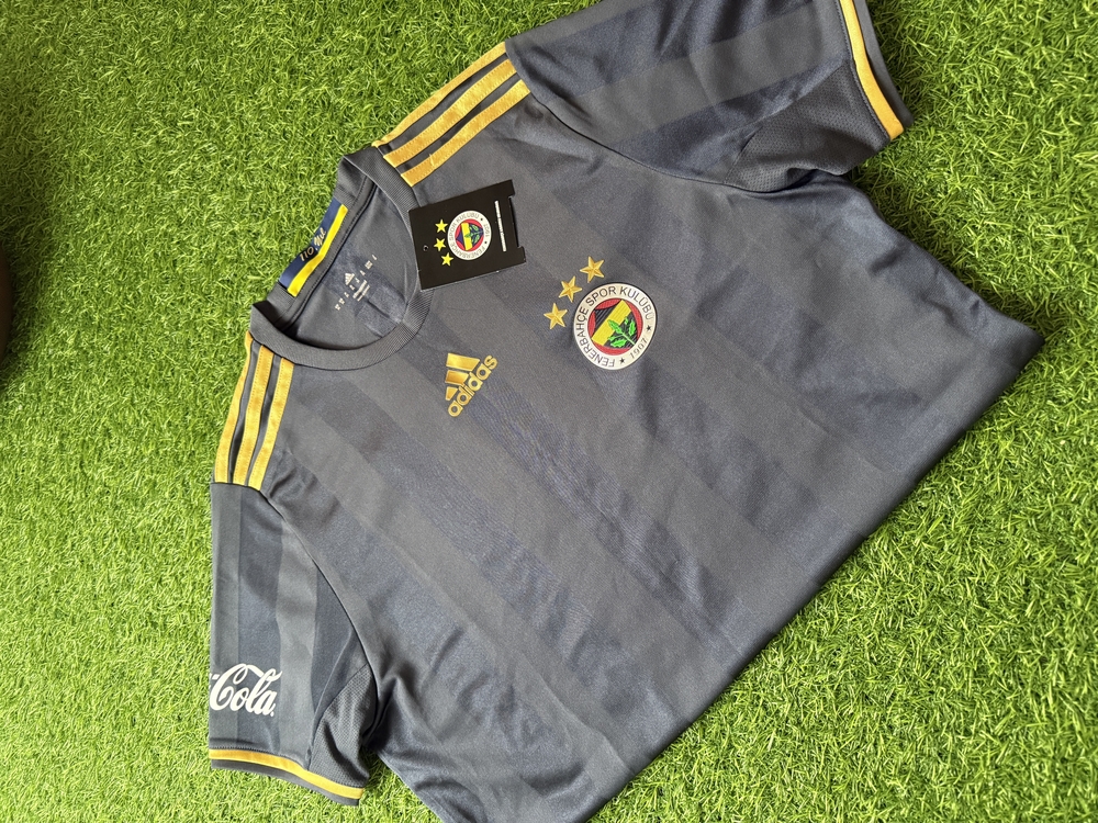 Orijinal 16/17 Sezonu Deplasman Fenerbahçe Forması M beden Etiketli