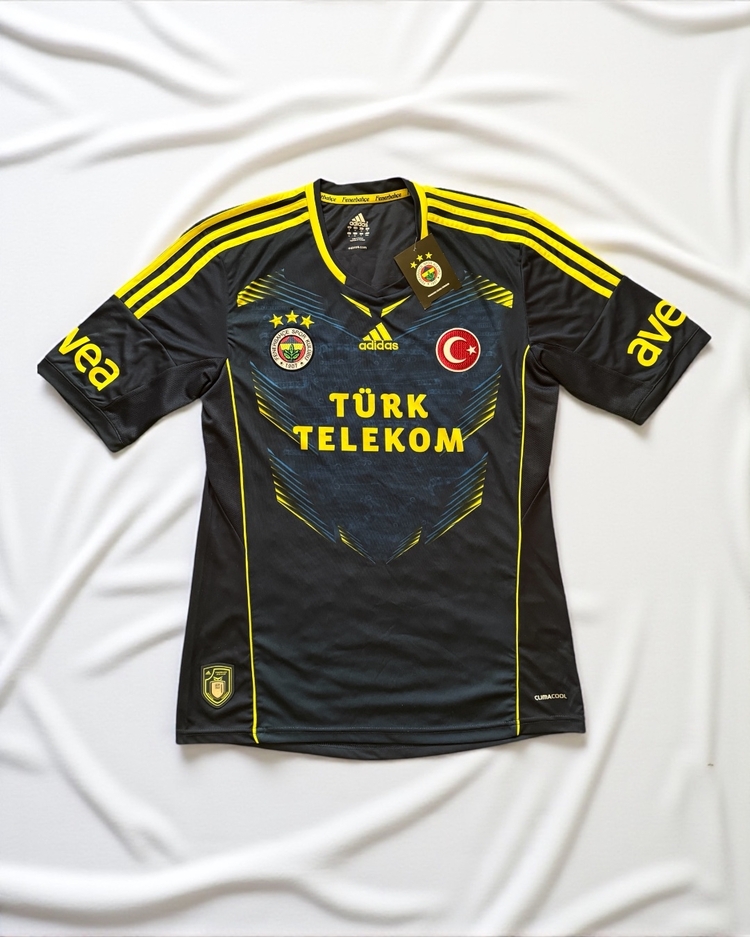 Orijinal 13/14 Sezonu Fenerbahçe Deplasman Forması Etiketli M beden