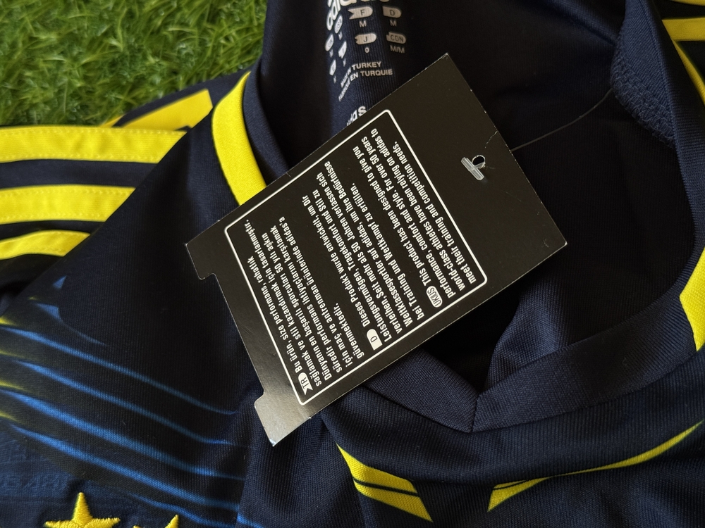 Orijinal 13/14 Sezonu Fenerbahçe Deplasman Forması Etiketli M beden