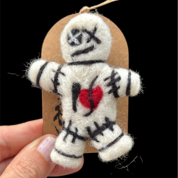 Voodoo Bebeği Broş