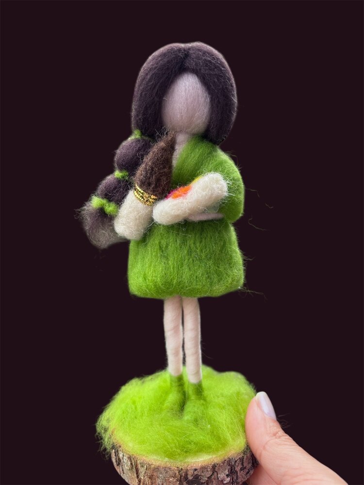 Ressam Keçe Bebek