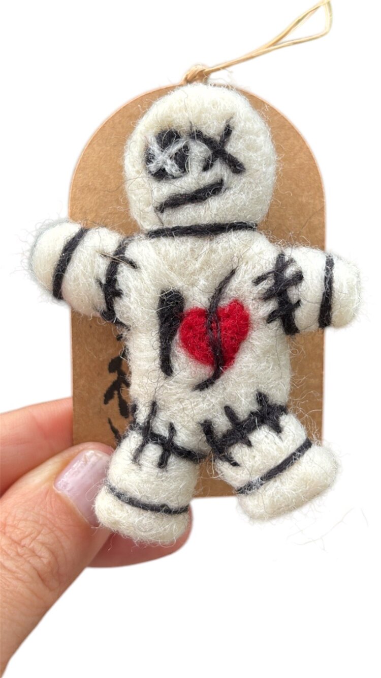 Voodoo Bebeği Broş