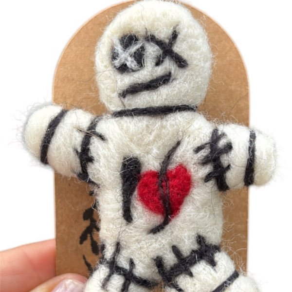 Voodoo Bebeği Broş