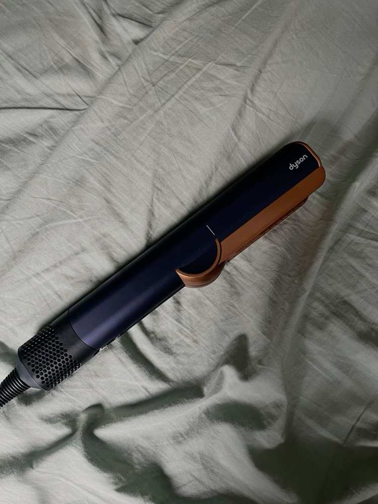 Dyson Airstrait mavi Düzleştirici Açıklamayı okuyunuz