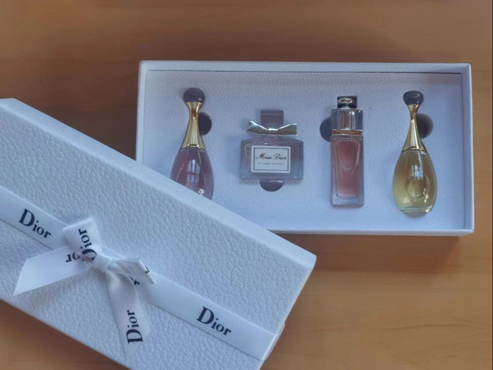 Dior 4’Lü Parfüm Seti