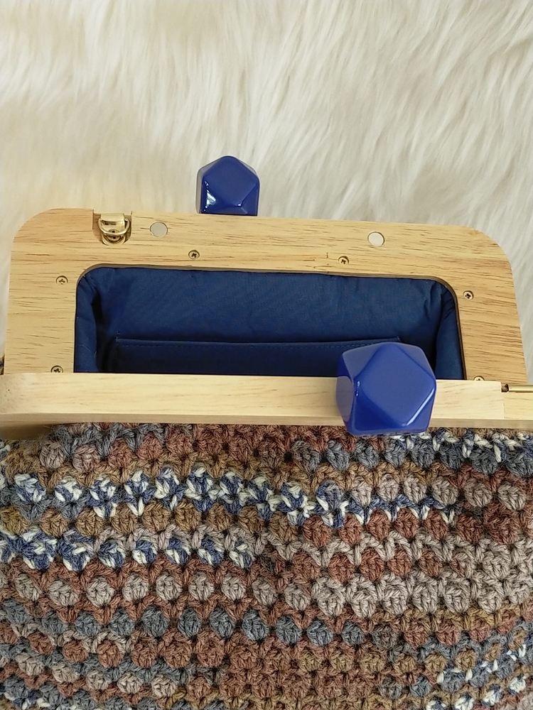 Mavi Burs Detaylı Clutch 